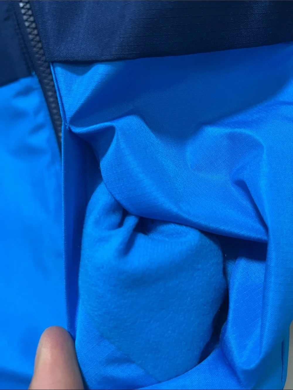 Eddie Bauer Navy and Bright Blue Kids Hooded Windbreaker Size 5/6 Years